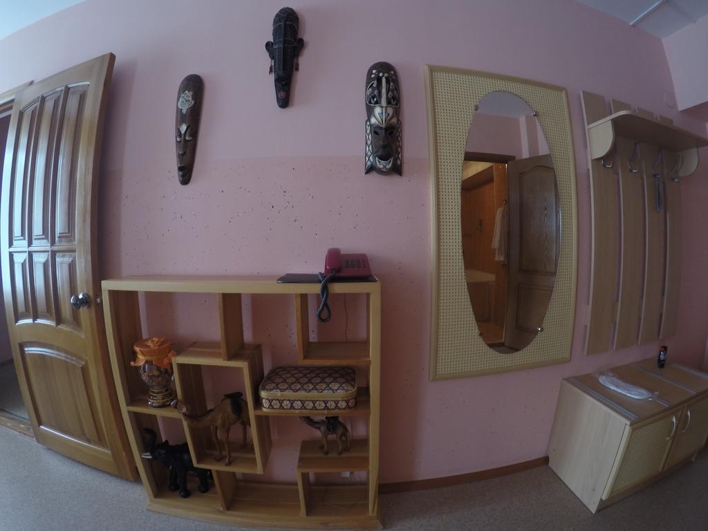 Kurmet Hotel Uralsk Quarto foto